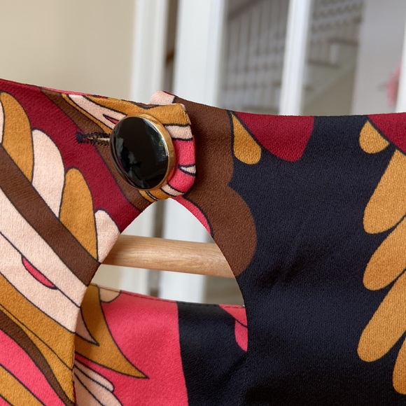 Last 🔥 MANGO retro print mini dress blogger favorite zara competitor brand - Picture 5 of 8